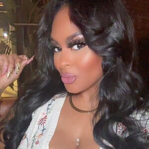 Meet your Posher, Vonnie